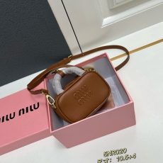 MIU MIU Clutch Bags